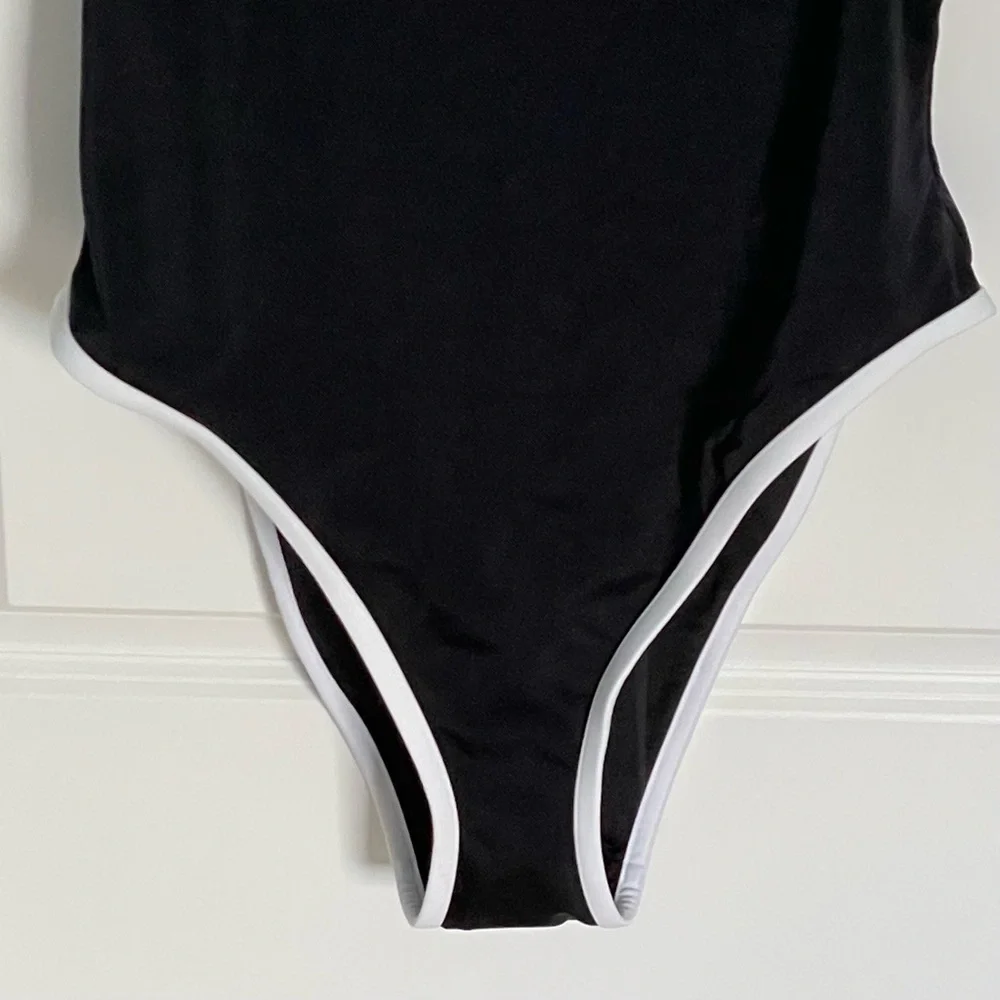 New! Pink x Frankie’s Bikinis Poppi one piece Swimsuit black binded 47346